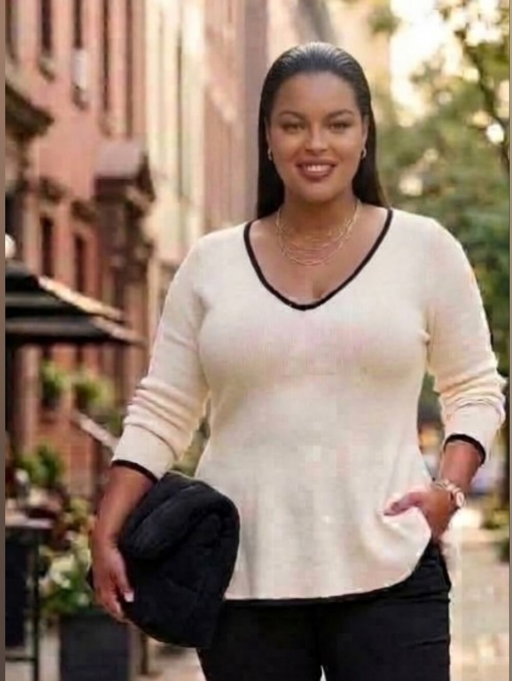 Additionelle Sweetheart Neckline Knit Top Off-White Black Trim 1X